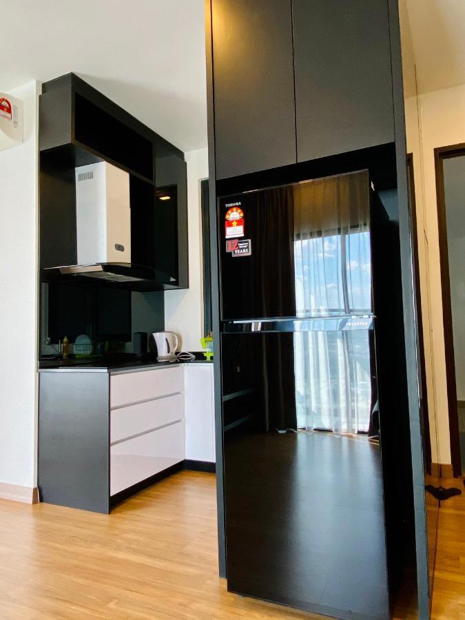 Dream Suite 2 - Landmark Residence 1, High Floor, Nice View, Wi-Fi & Tv Box Kajang Kültér fotó