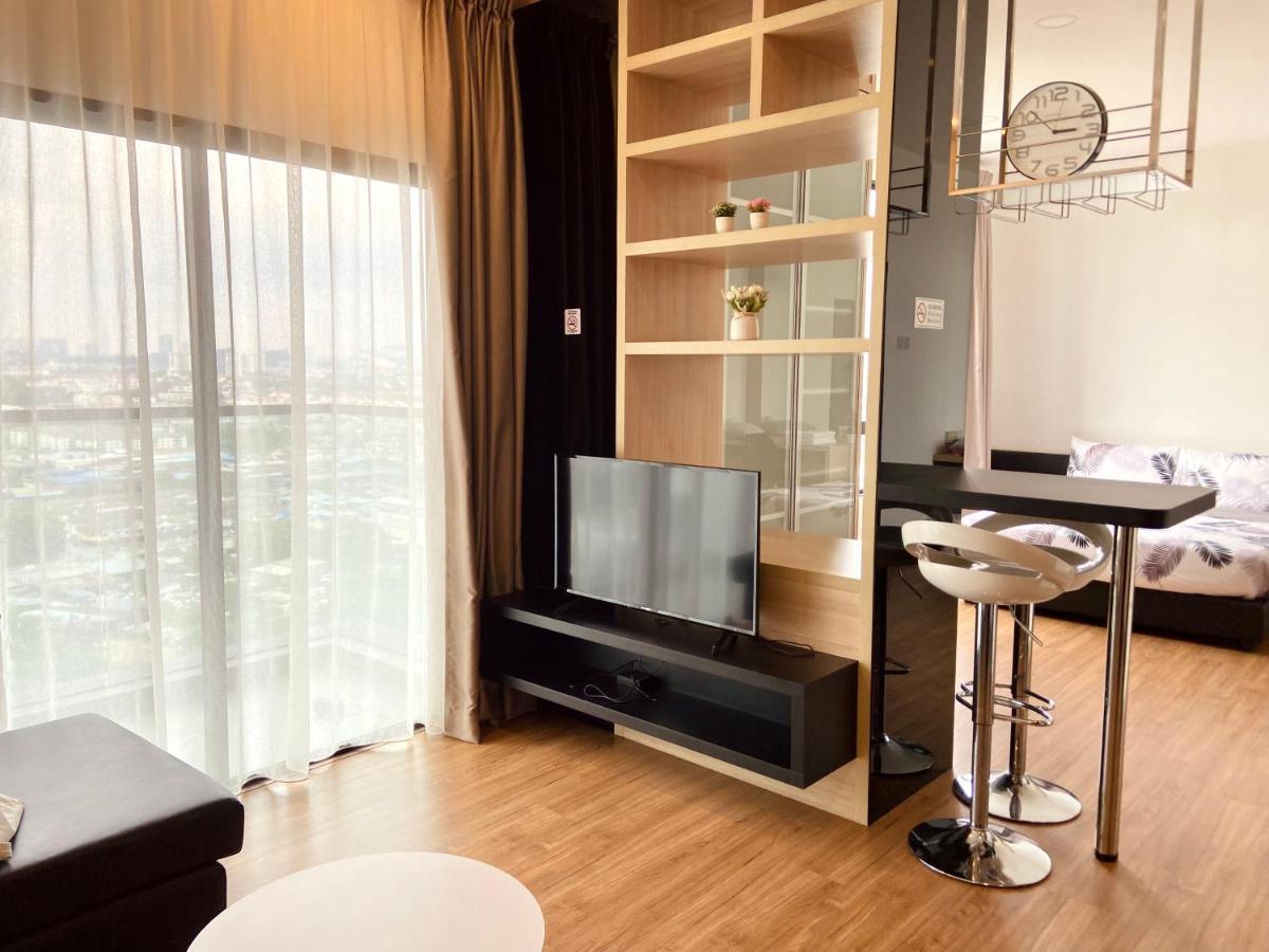 Dream Suite 2 - Landmark Residence 1, High Floor, Nice View, Wi-Fi & Tv Box Kajang Kültér fotó